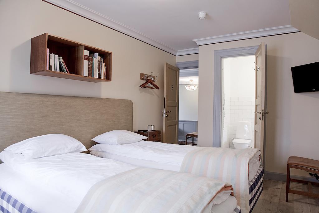 Lilla Hotellet Bed & Breakfast Strangnas Room photo